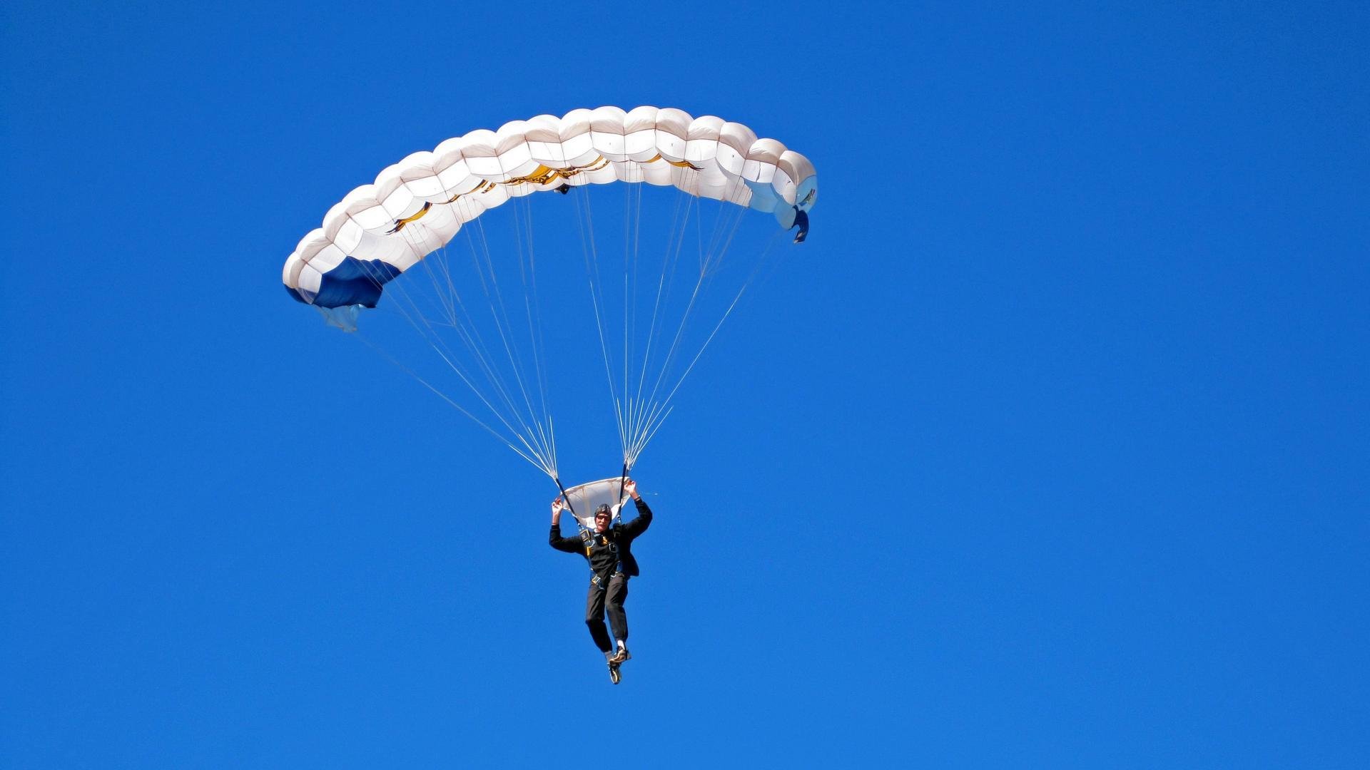 开云体育网址-互动直播新玩法:弹幕、投票、奖励丰富观众体验,直播弹幕抽奖技巧