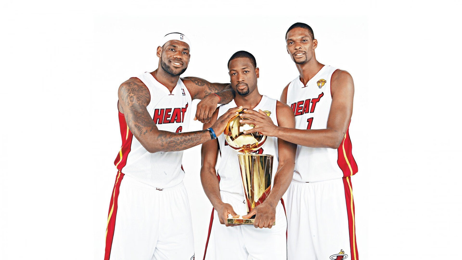 开云中国官网-德甲联赛中球队战术演变引发热议，德甲队伍介绍